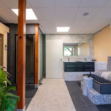 Wellness Studio Tiel Met Sauna En Jacuzzi المظهر الخارجي الصورة