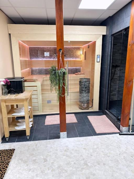 Wellness Studio Tiel Met Sauna En Jacuzzi المظهر الخارجي الصورة